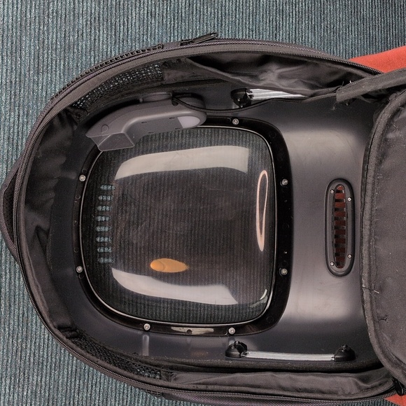 Petkit Breezy Dome Hard Shell Backpack Carrier For Cats And Tiny Dogs - Picture 10 of 17